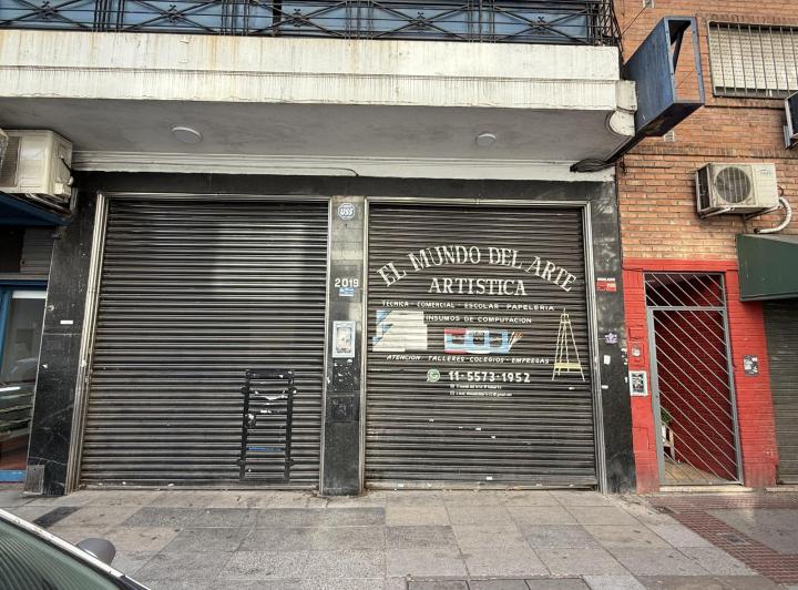 Local en Barrio Chino apto todo rubro 2