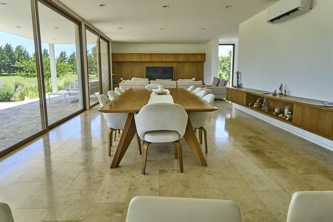 Foto de Moderna casa a la venta en La Providencia, imagen 2