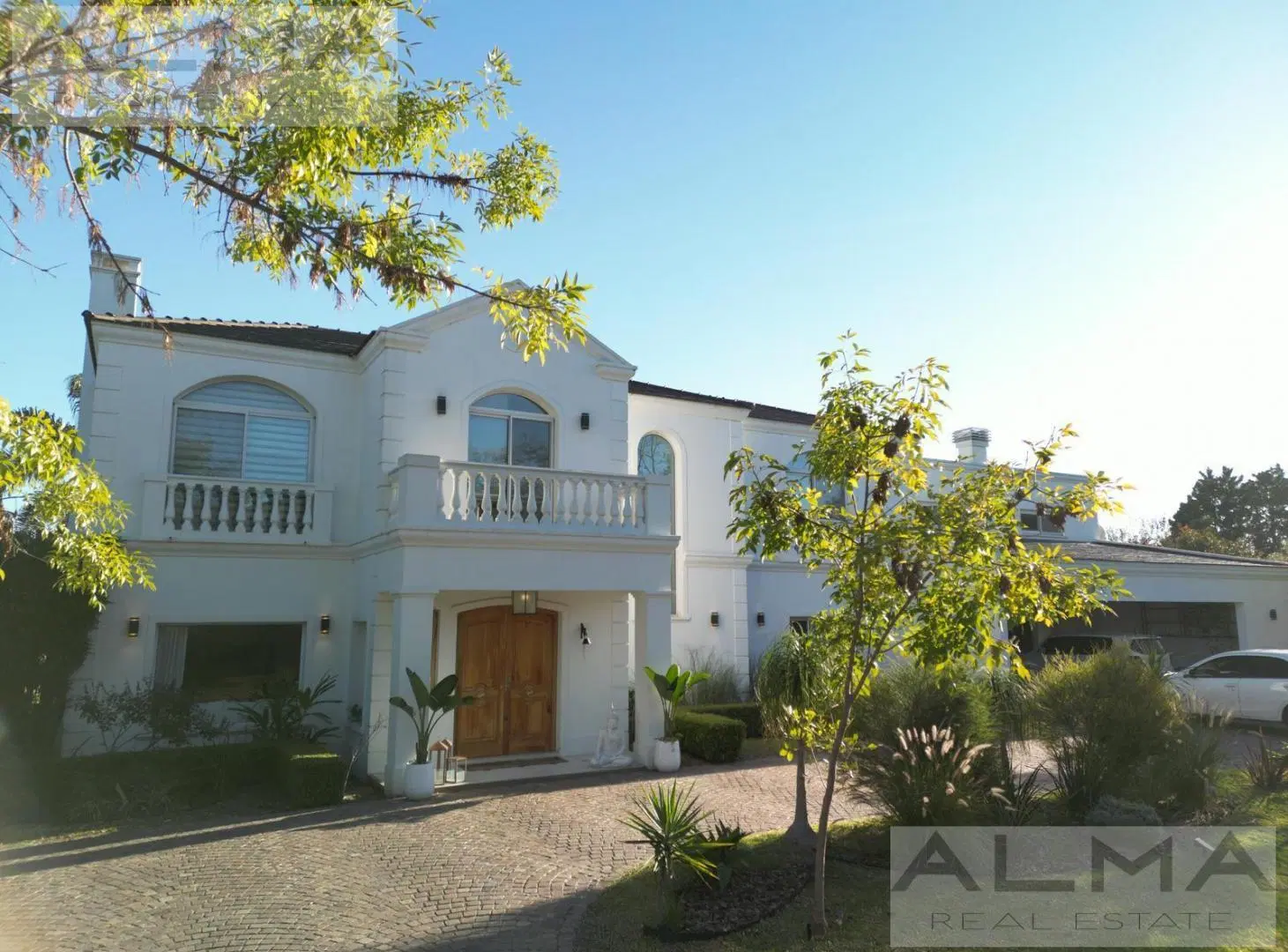 Espectacular Casa a la venta en Buenos Aires Golf 3