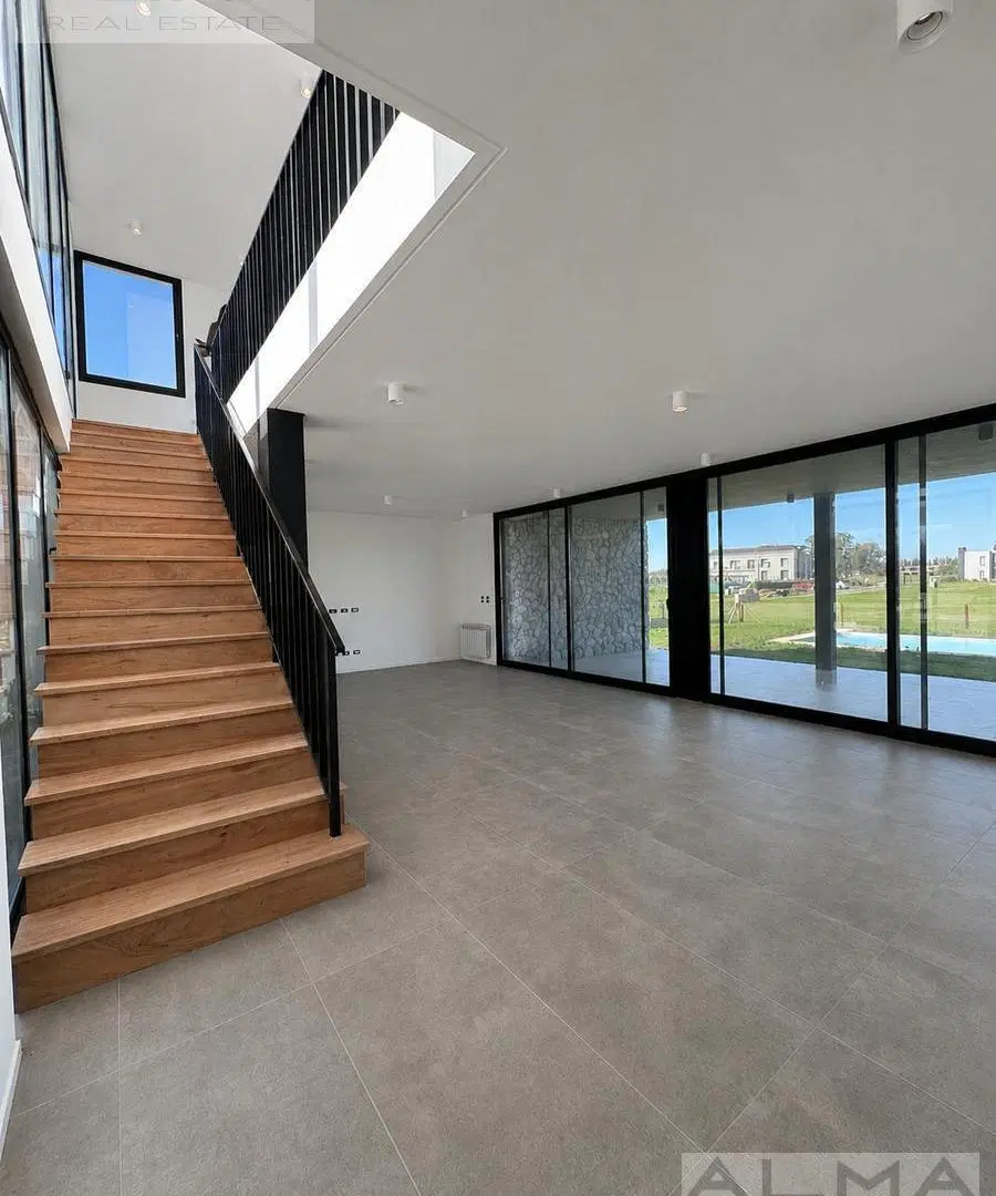 Casa a estrenar en La Providencia 2