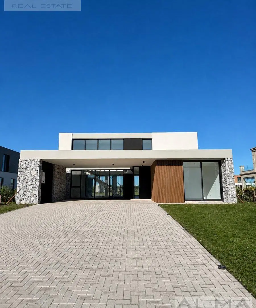 Casa a estrenar en La Providencia 3