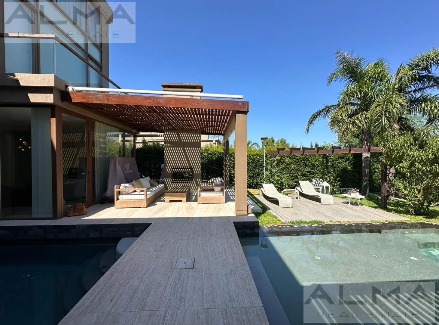 Casa a la laguna en  Nordelta 8
