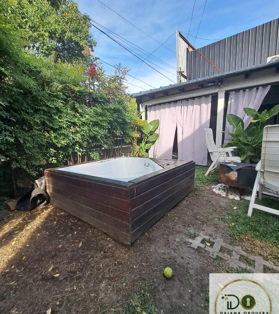 Casa en venta c/ cochera en Llavallol