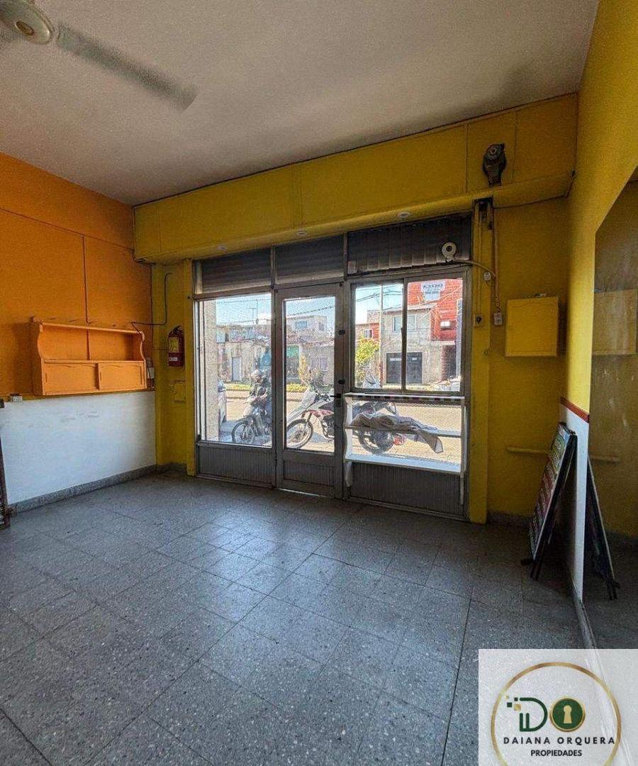 Foto de Local comercial en alquiler ubicado en Lanús Este, imagen 3
