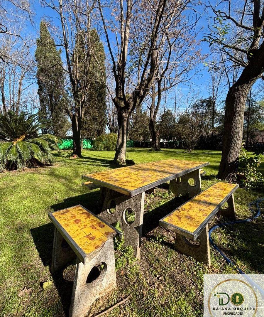 Foto de Terreno de 1.050 m² con casa a refaccionar, pileta y parque – Cañuelas, imagen 2