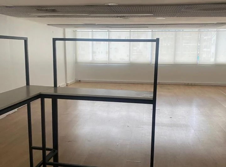 Foto de Planta libre al frente luminosa, imagen 3
