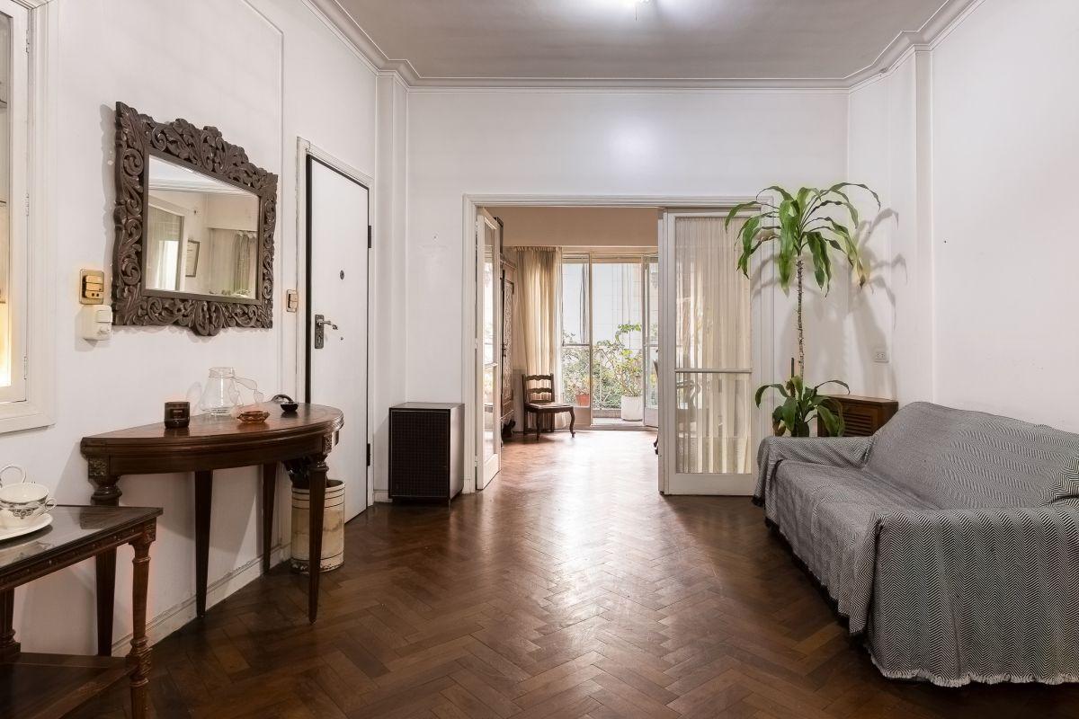 Foto de Piso de 4 ambientes con dependencia en venta en Palermo | Cochera, imagen 1