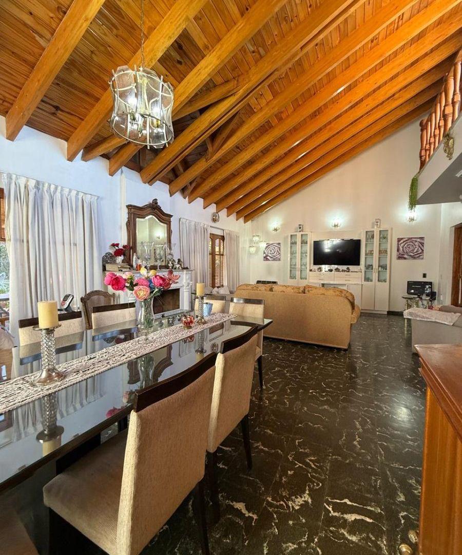 Foto de CASA EN VENTA – BARRIO LOS PARRALES, GODOY CRUZ, imagen 2