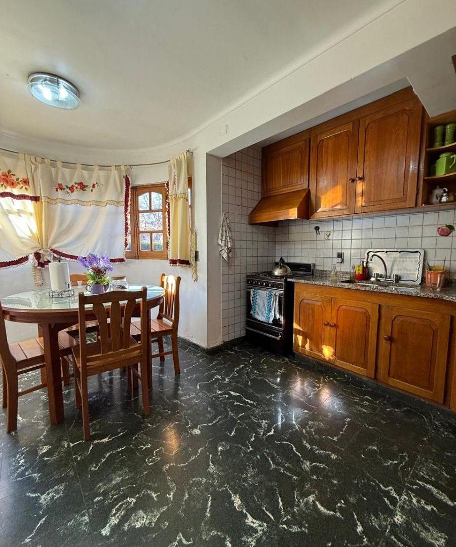 Foto de CASA EN VENTA – BARRIO LOS PARRALES, GODOY CRUZ, imagen 3