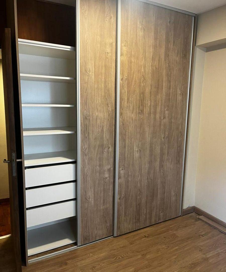 Foto de ALQUILER Departamento de 2 Dormitorios con Cochera en Pleno Centro de, imagen 4