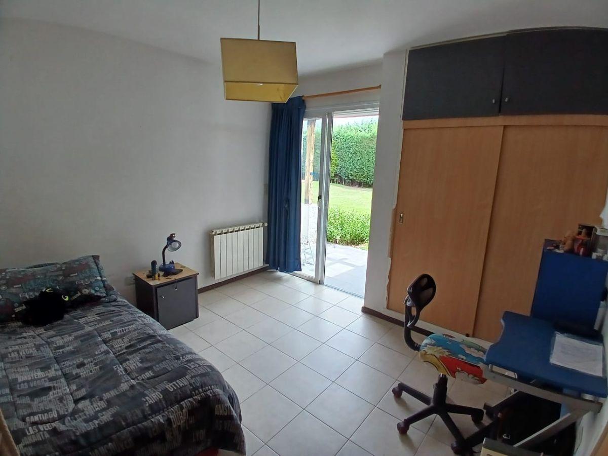 Foto de VENDE HERMOSA CASA EN BARRIO PRIVADO RINCON DE VIAMONTE – CHACRAS DE, imagen 5