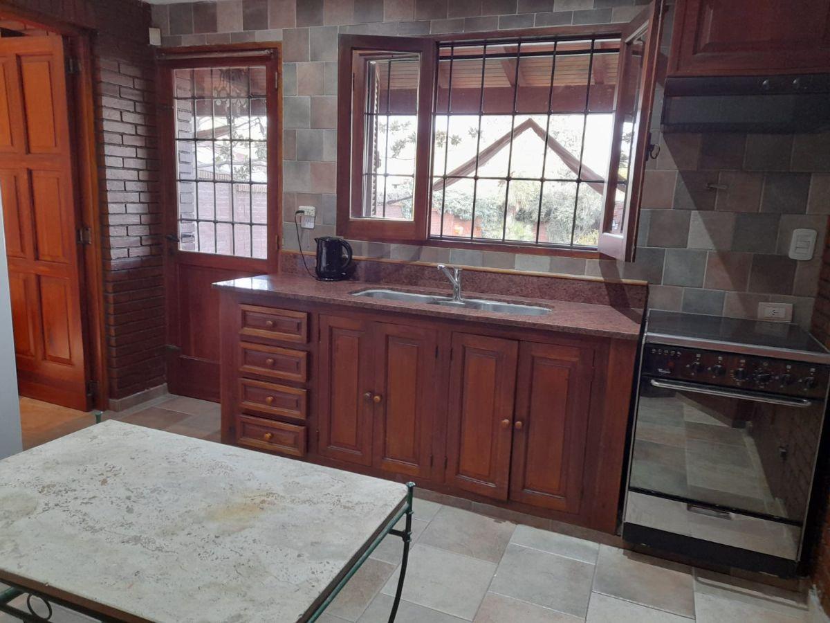 Foto de VENTA casa ubicada en Barrio Santa Elena, Vistalba., imagen 2