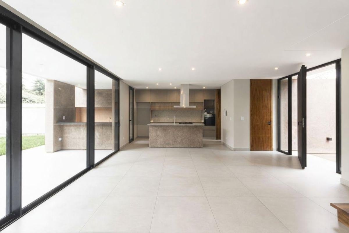Foto de CASA A ESTRENAR EN CALLE LARREA DE CHACRAS DE CORIA, imagen 4
