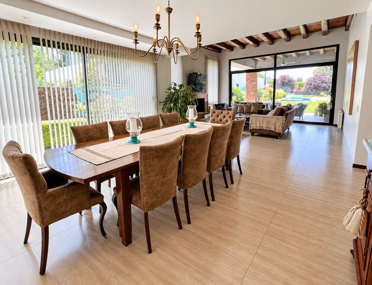 Foto de VENDE CASA EN EL REMANSO DE CHACRAS DE CORIA, imagen 1