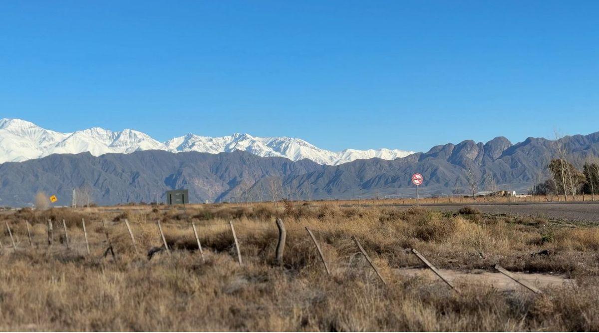 Foto de FRACCIÓN EN VENTA SOBRE RUTA 7 – PERDRIEL, imagen 1