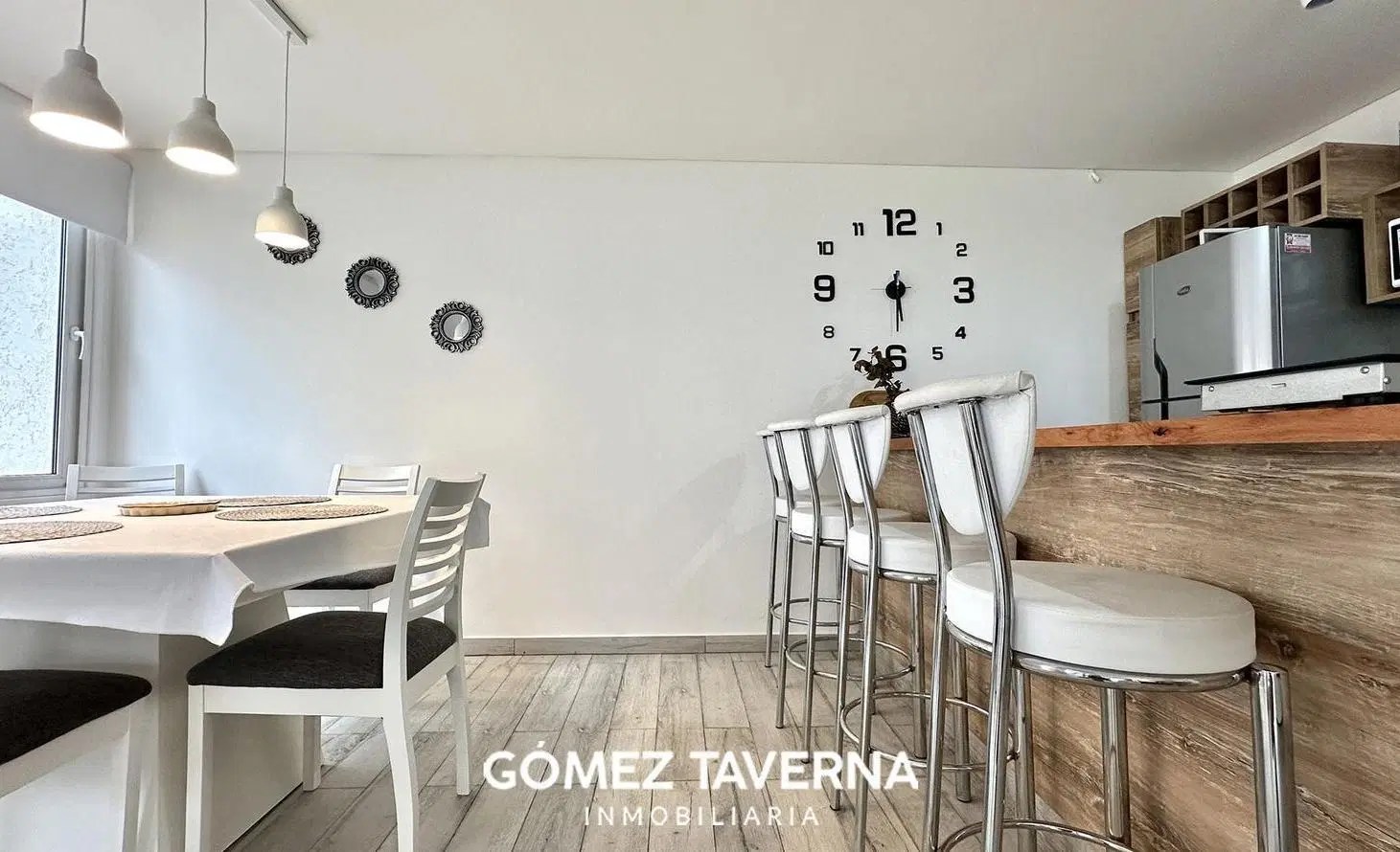 Departamento en alquiler en Pinamar 3