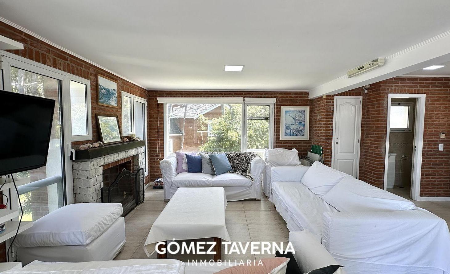 Foto de Casa en venta en Pinamar Norte playa Cul de sac Menelao con vistas al, imagen 3