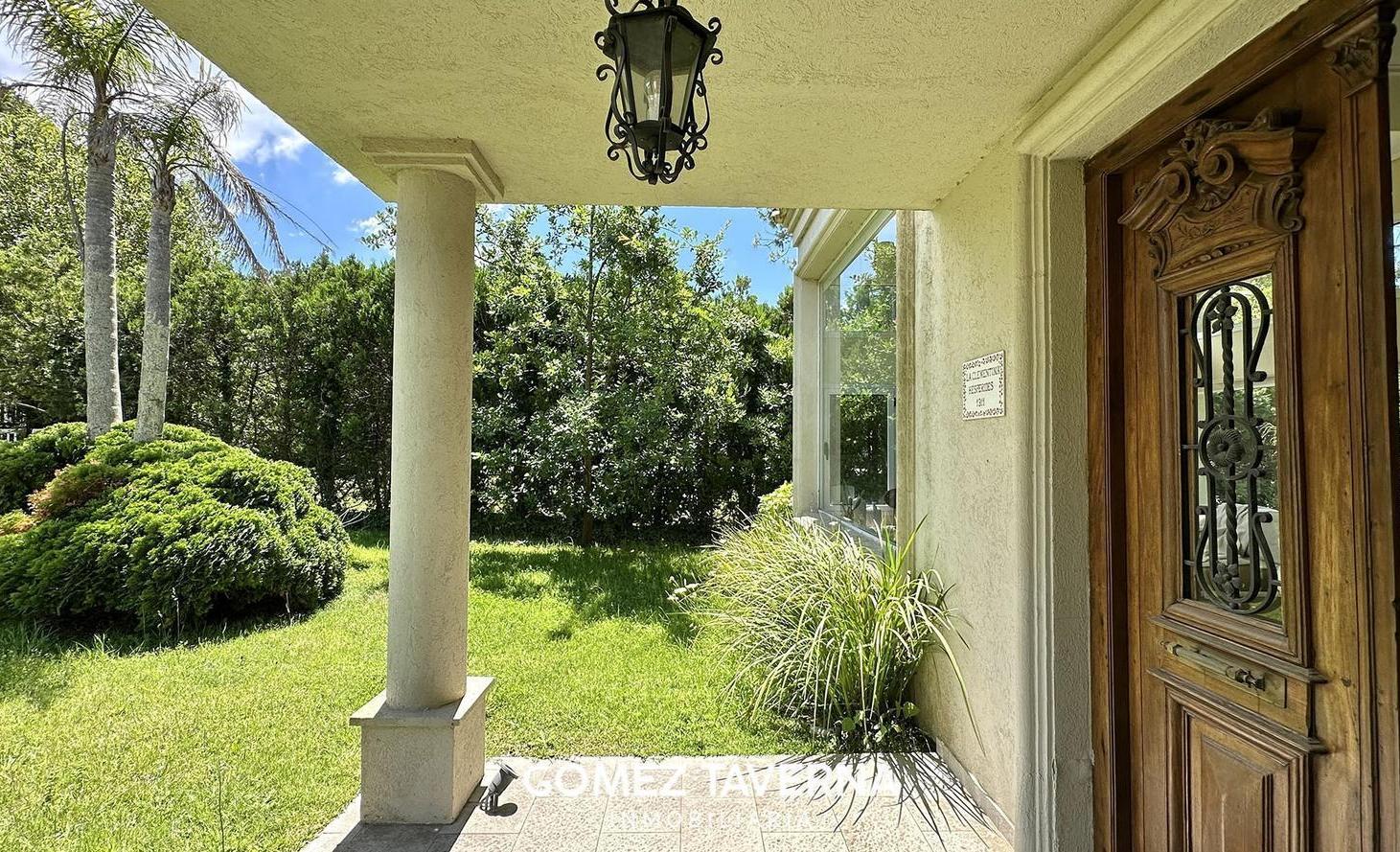 Foto de Casa en Venta en Pinamar, imagen 1