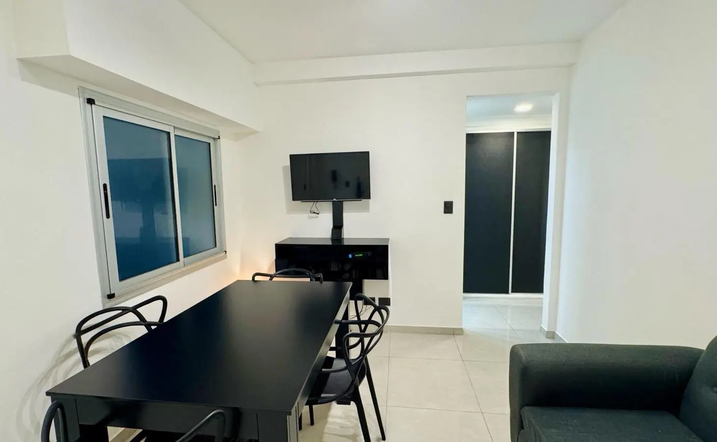 Venta Departamento 2 ambientes Plaza Mitre 4