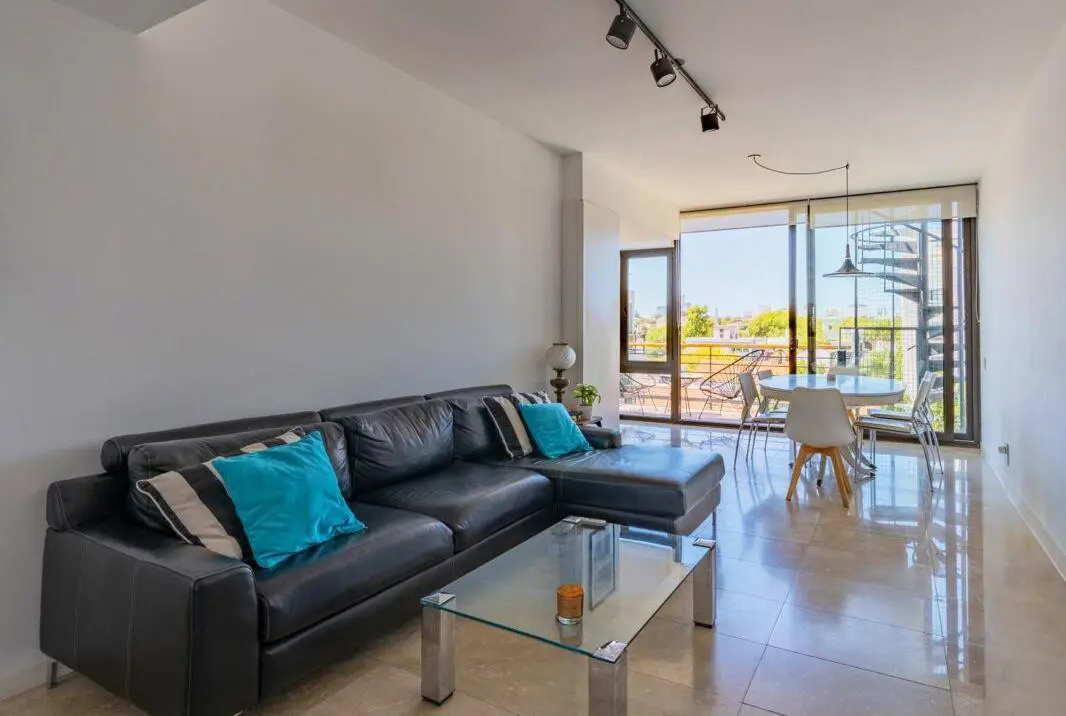 Venta Departamento 2 ambientes con terraza privada 3