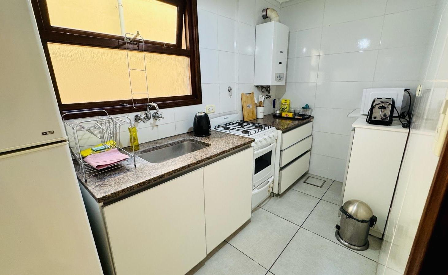 Foto de Alquiler Departamento 3 ambientes Zona Guemes, imagen 2