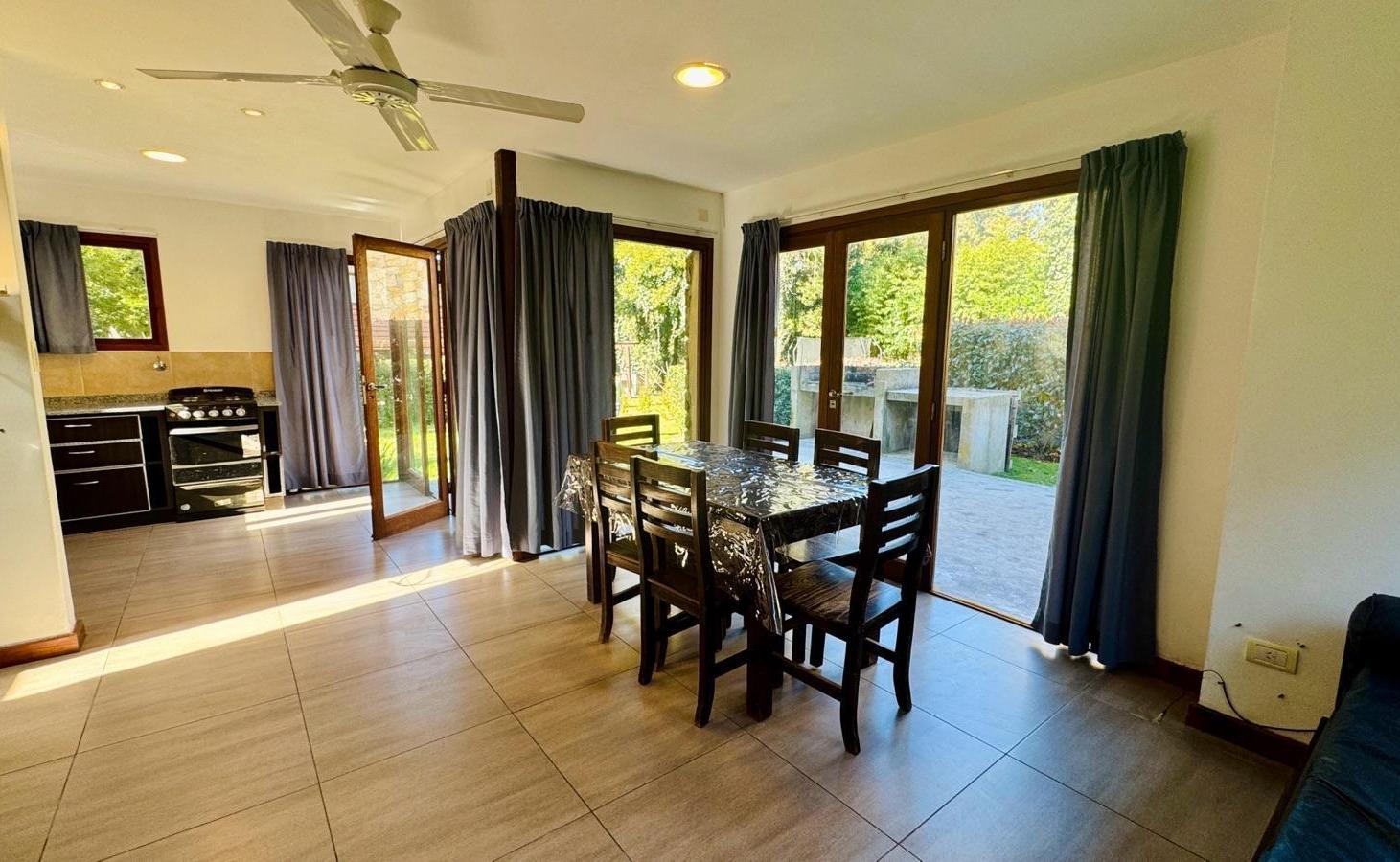 Foto de Alquilere Casa 3 ambientes Bosque Peralta Ramos, imagen 4