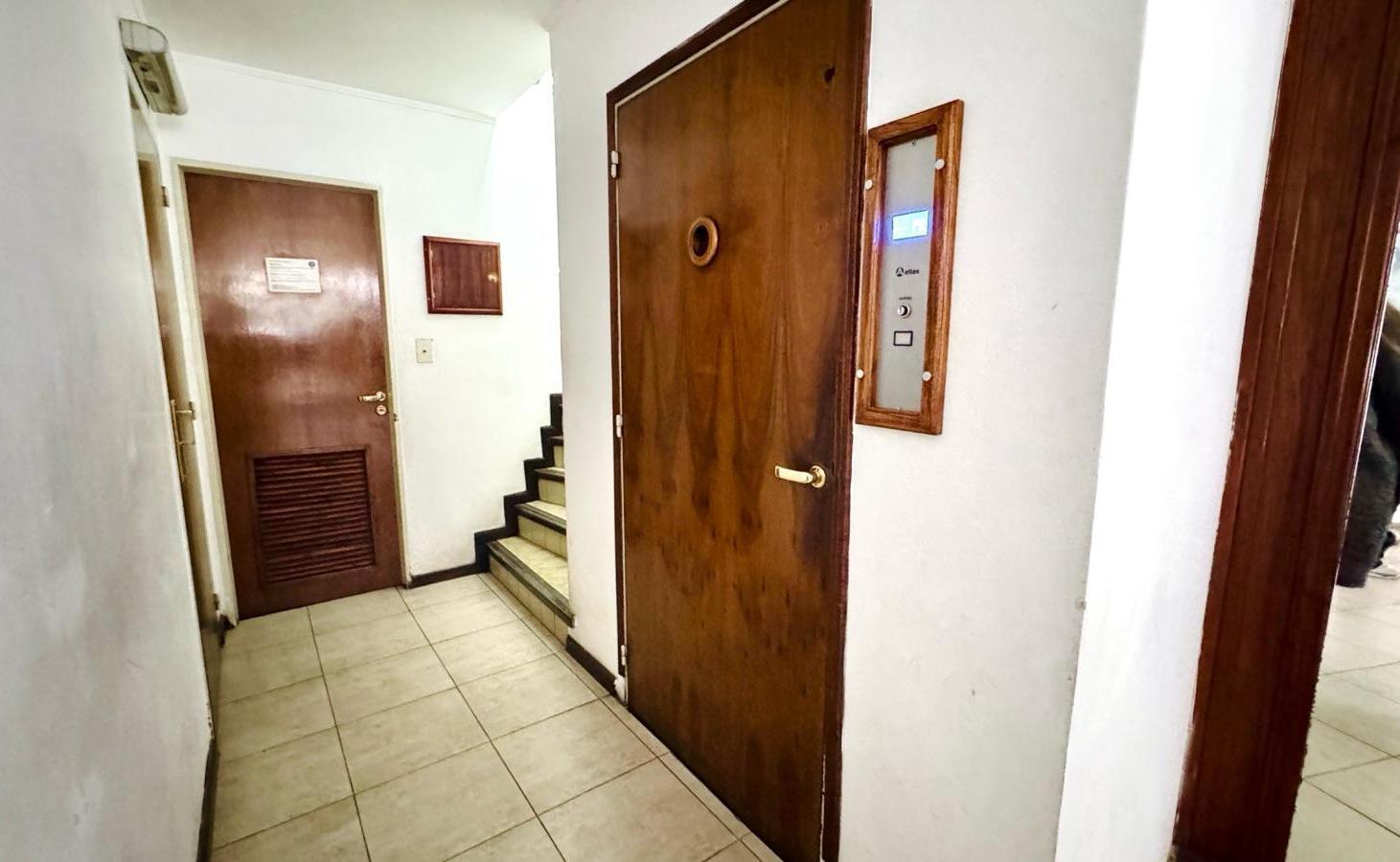 Foto de Venta Departamento 4 ambientes con dependencia, imagen 2