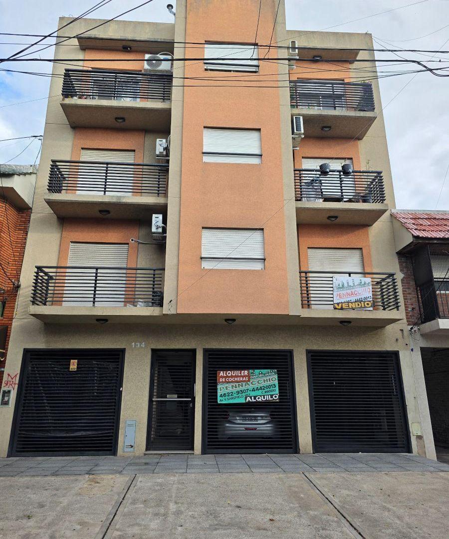 Departamento de 43 m² con 1 dormitorio en venta en Tapiales