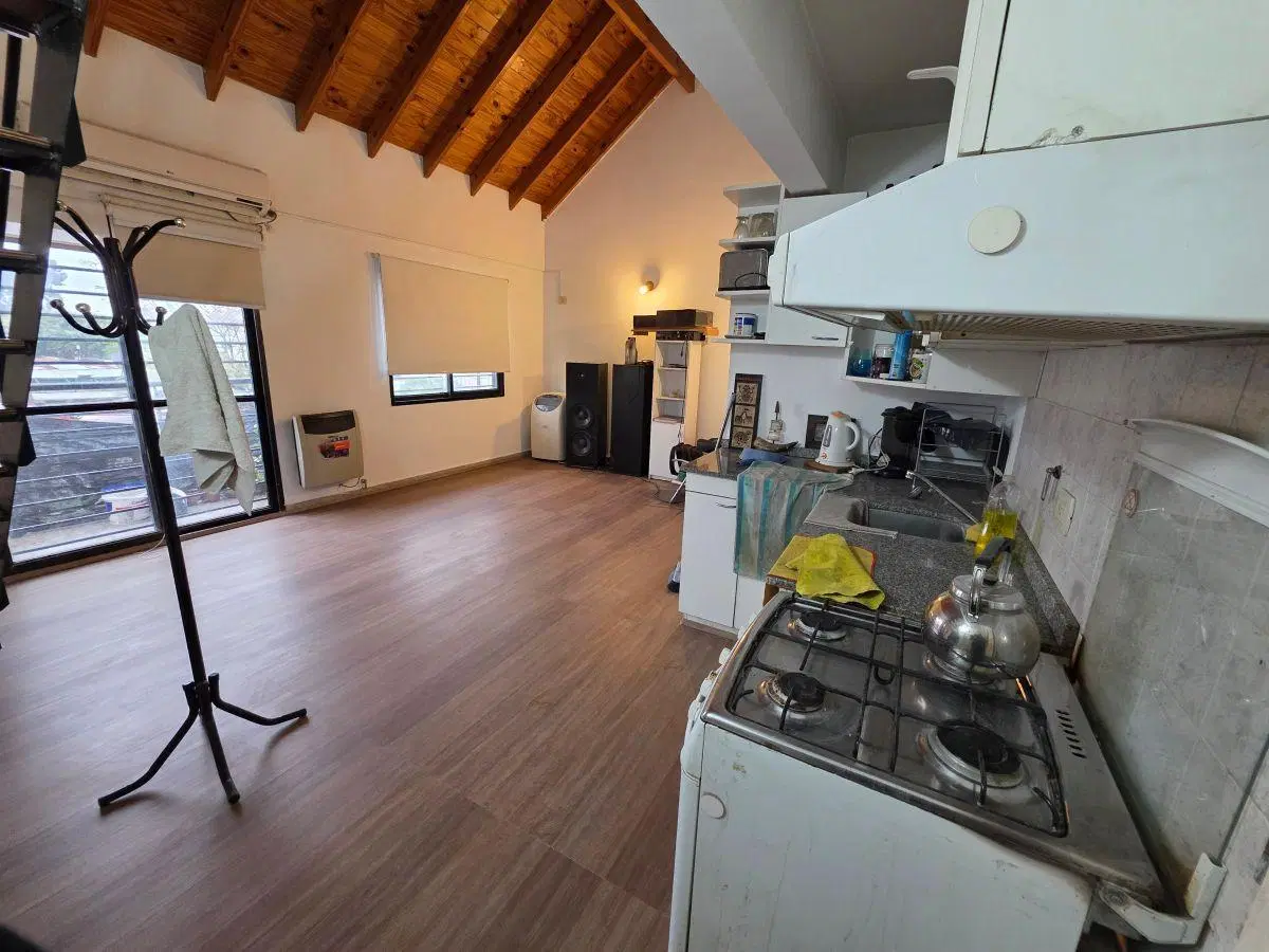 Departamento Tipo Loft Al Frente Con Balcón – Muy Luminoso 1