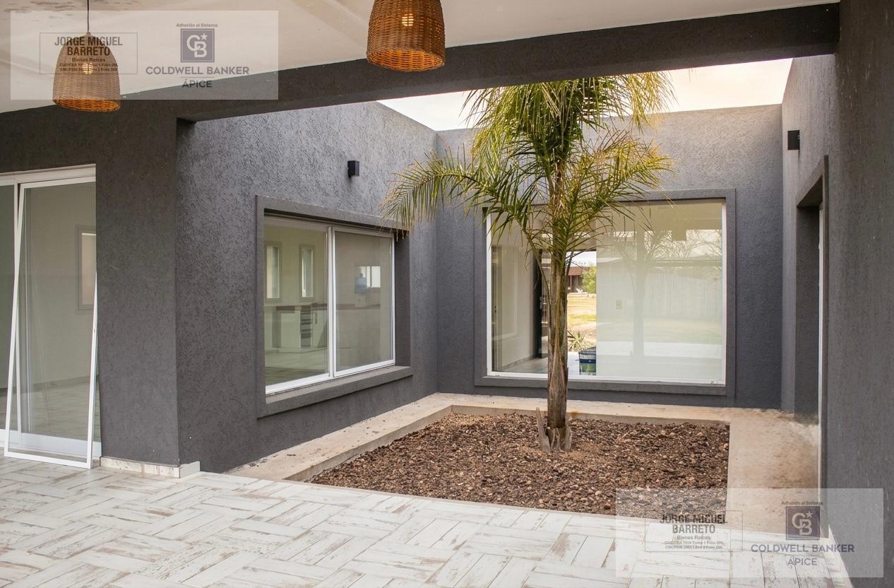 Foto de CASA 4 AMBIENTES EN BARRIO PRIVADO EL ENSUEÑO, imagen 3