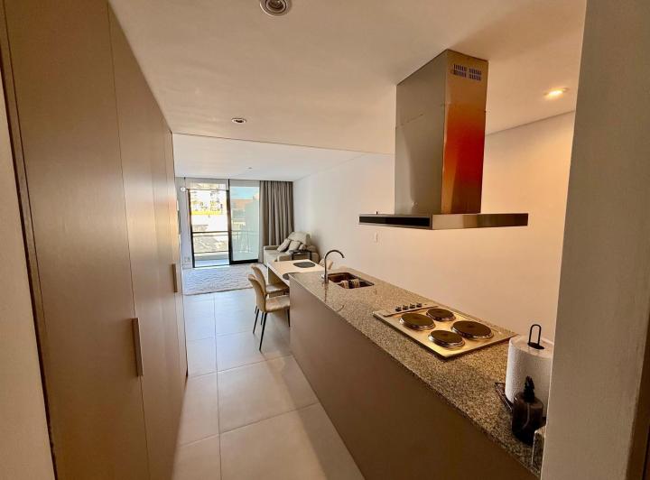 Alquiler monoambiente con cochera y amenities – Zona Chauvin 5