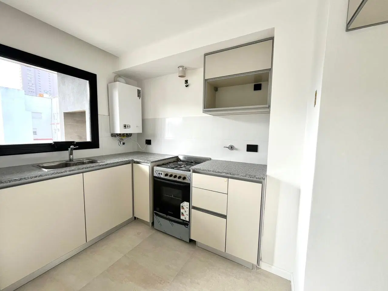 Departamento 2 ambientes con cochera a estrenar Aldrey 4