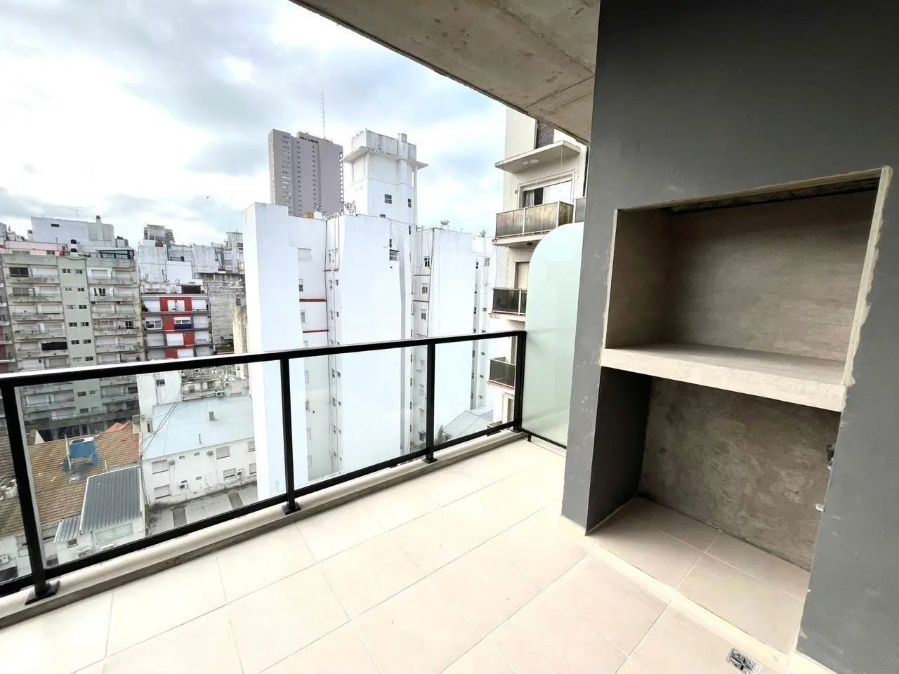 Departamento 2 ambientes con cochera a estrenar Aldrey 5