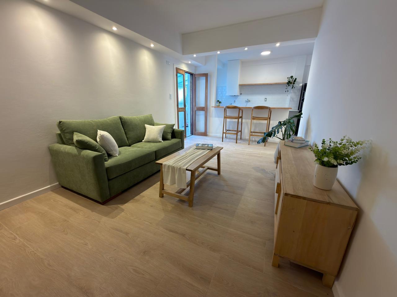 Departamento 2 ambientes reciclado en Chauvin