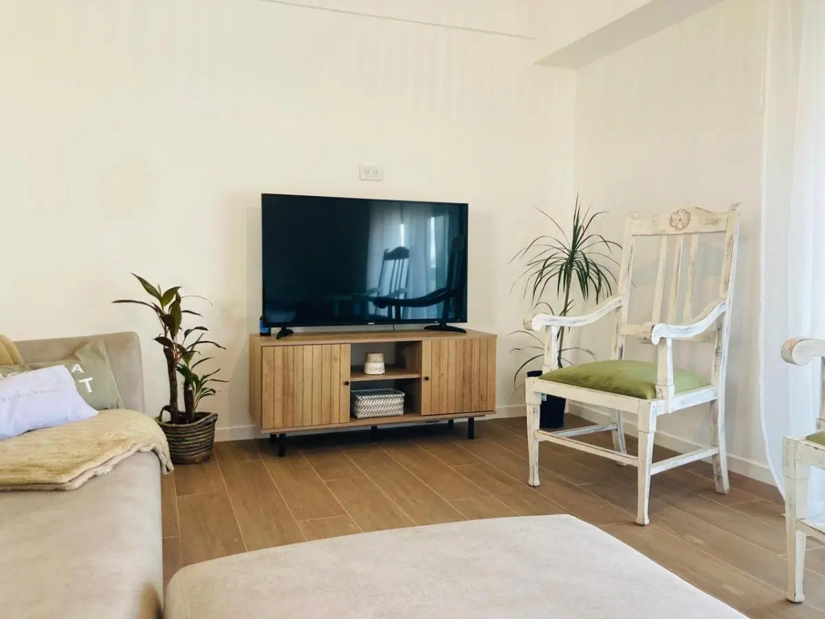 Departamento 2 ambientes reciclado en Chauvin 5