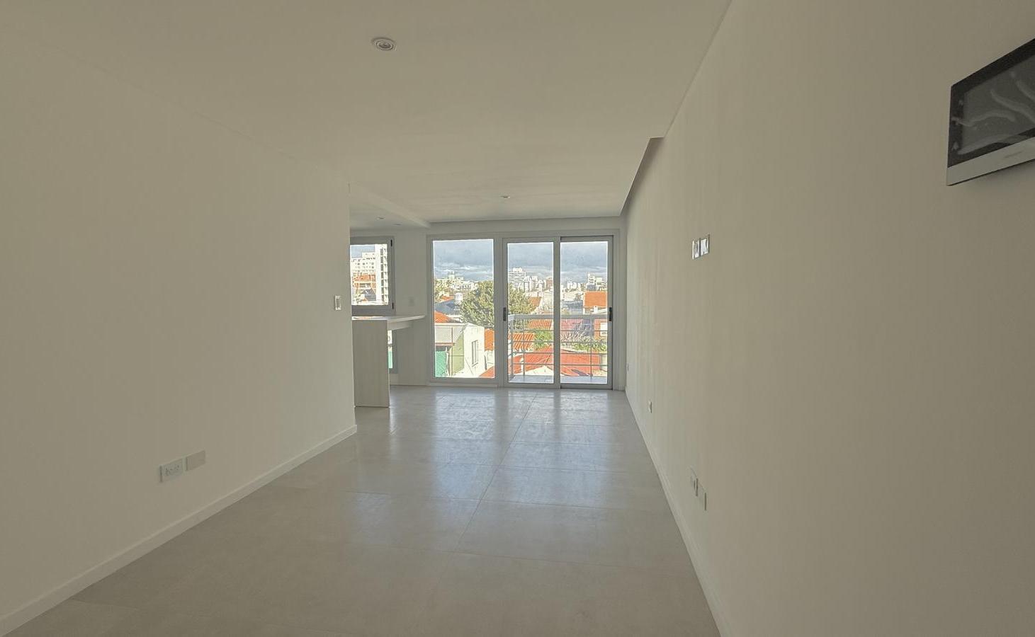 Foto de Venta 2 ambientes en Perla Norte con Cochera a Estrenar, imagen 3