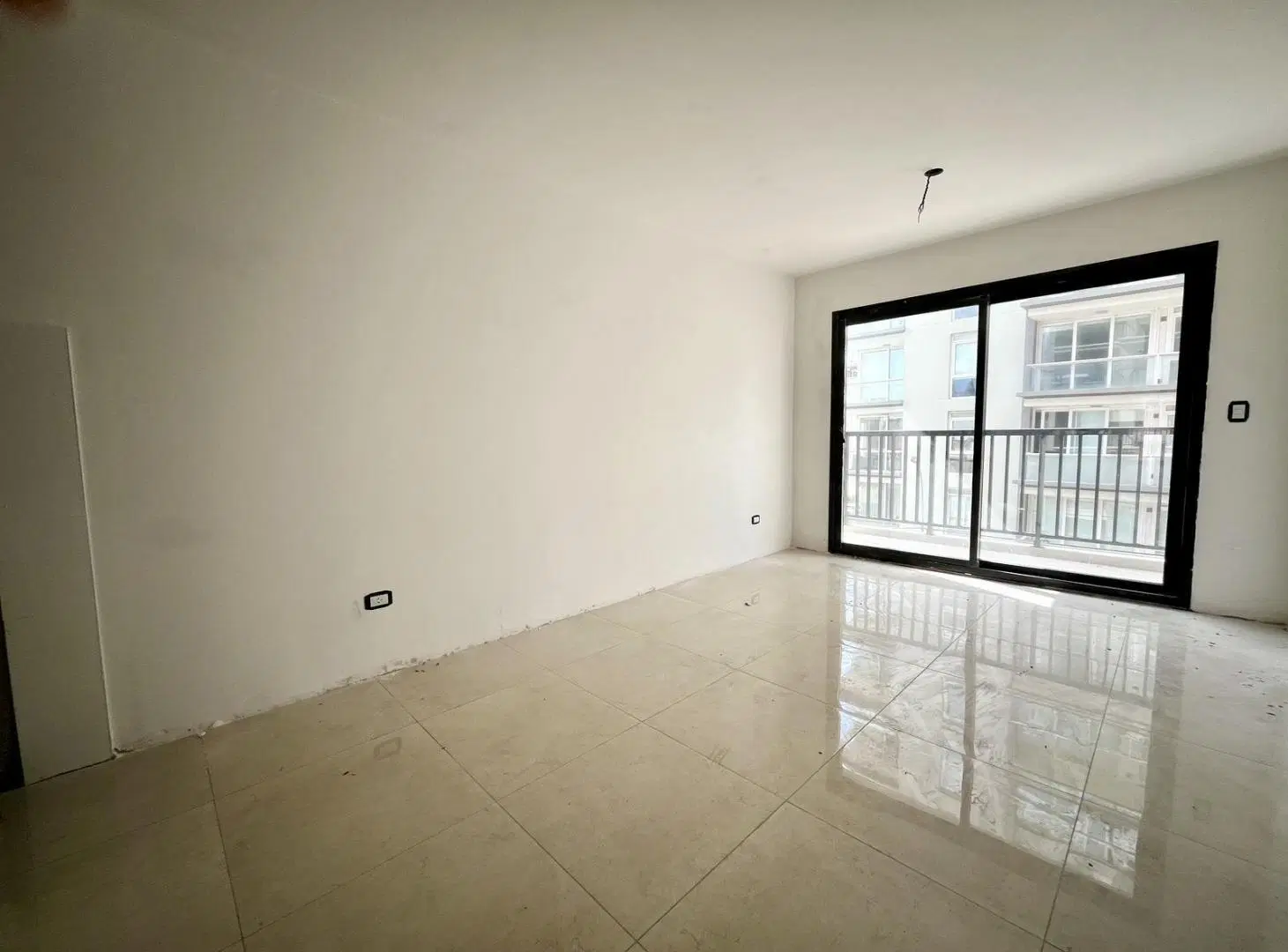 Departamento monoambiente en zona Guemes 5