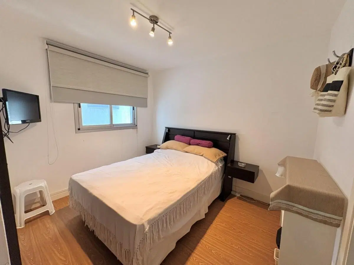 Departamento 3 ambientes con cochera en Plaza Mitre 5