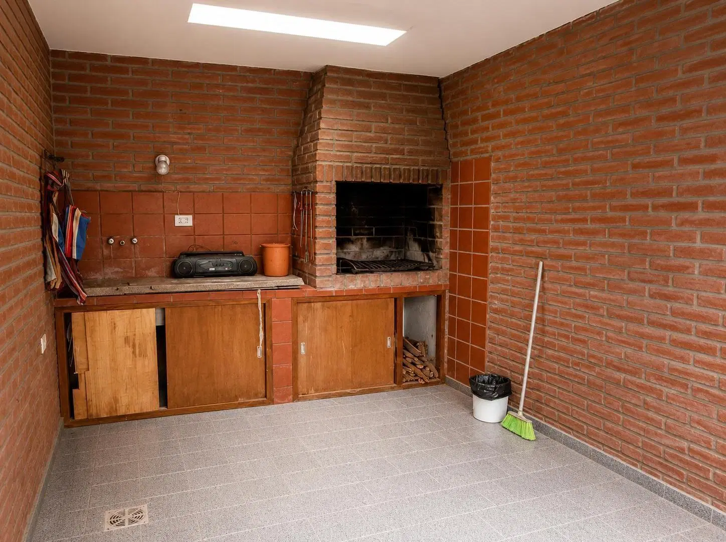 Casa 4 ambientes en Alquiler Zona Constitucion 2
