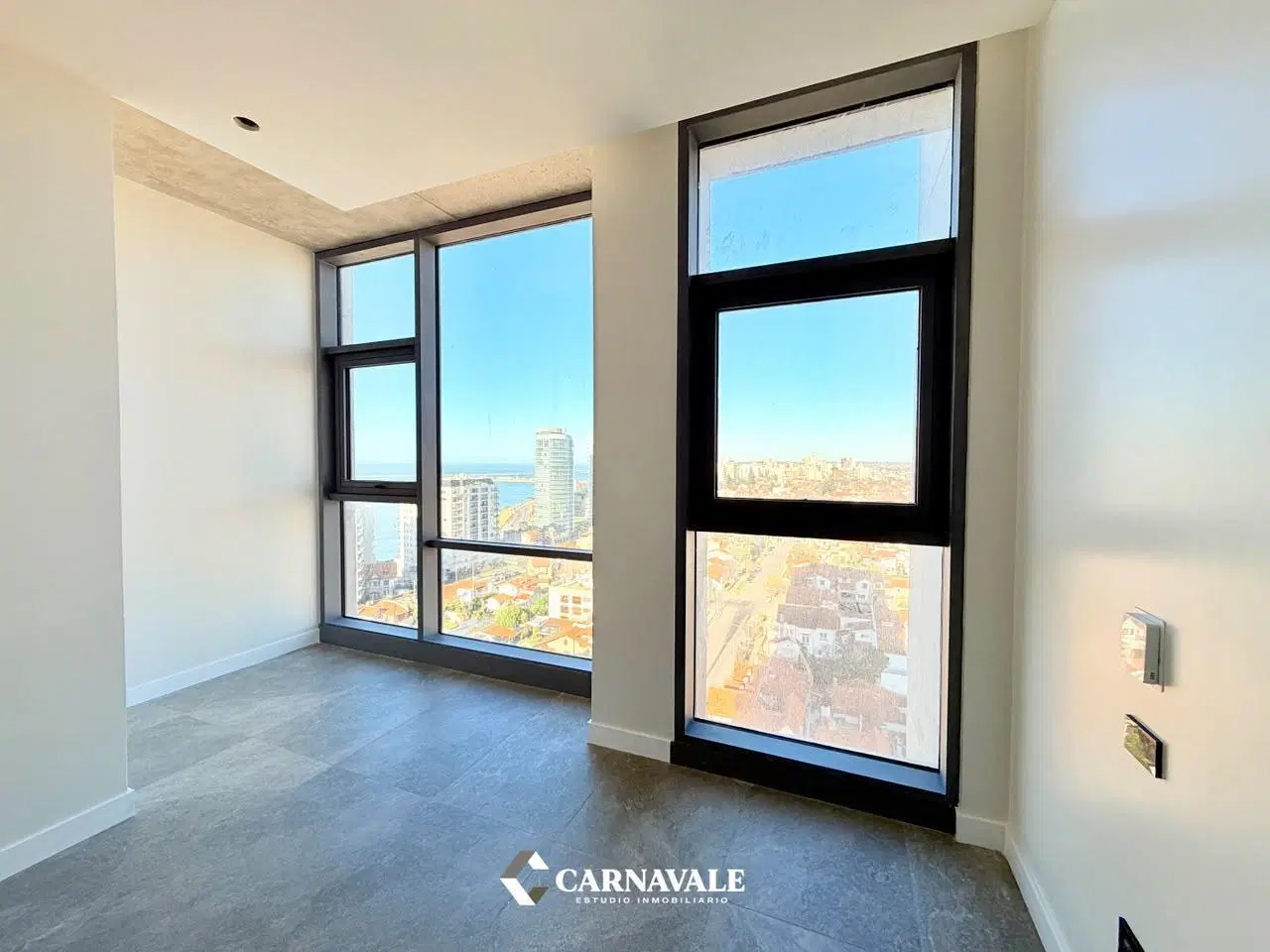 Unidades de 2 ambientes en Unkkany Tower – Frente a Bahia Varese 8