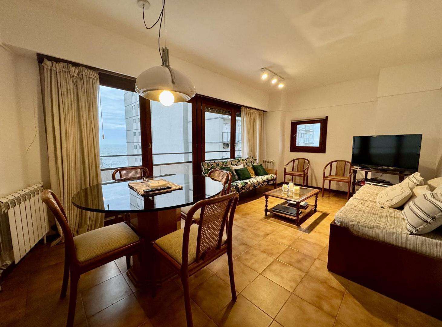 Foto de Departamento 3 ambientes en Playa Chica vista al mar, imagen 1