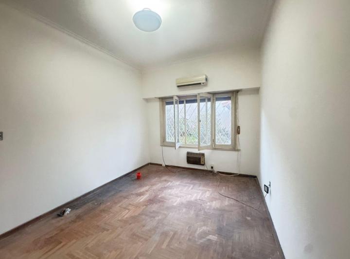 Casa en alquiler de 3 ambientes en Quilmes. 5