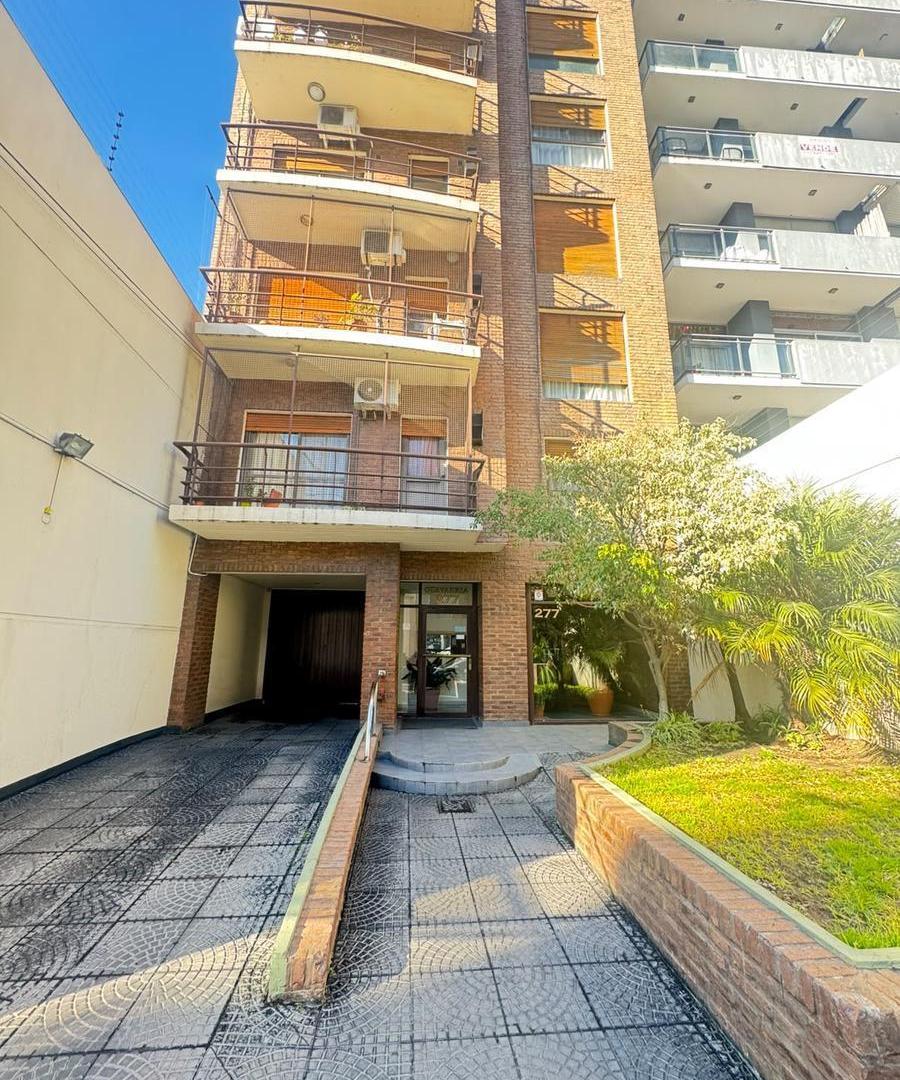 Departamento en alquiler en Quilmes centro con cochera