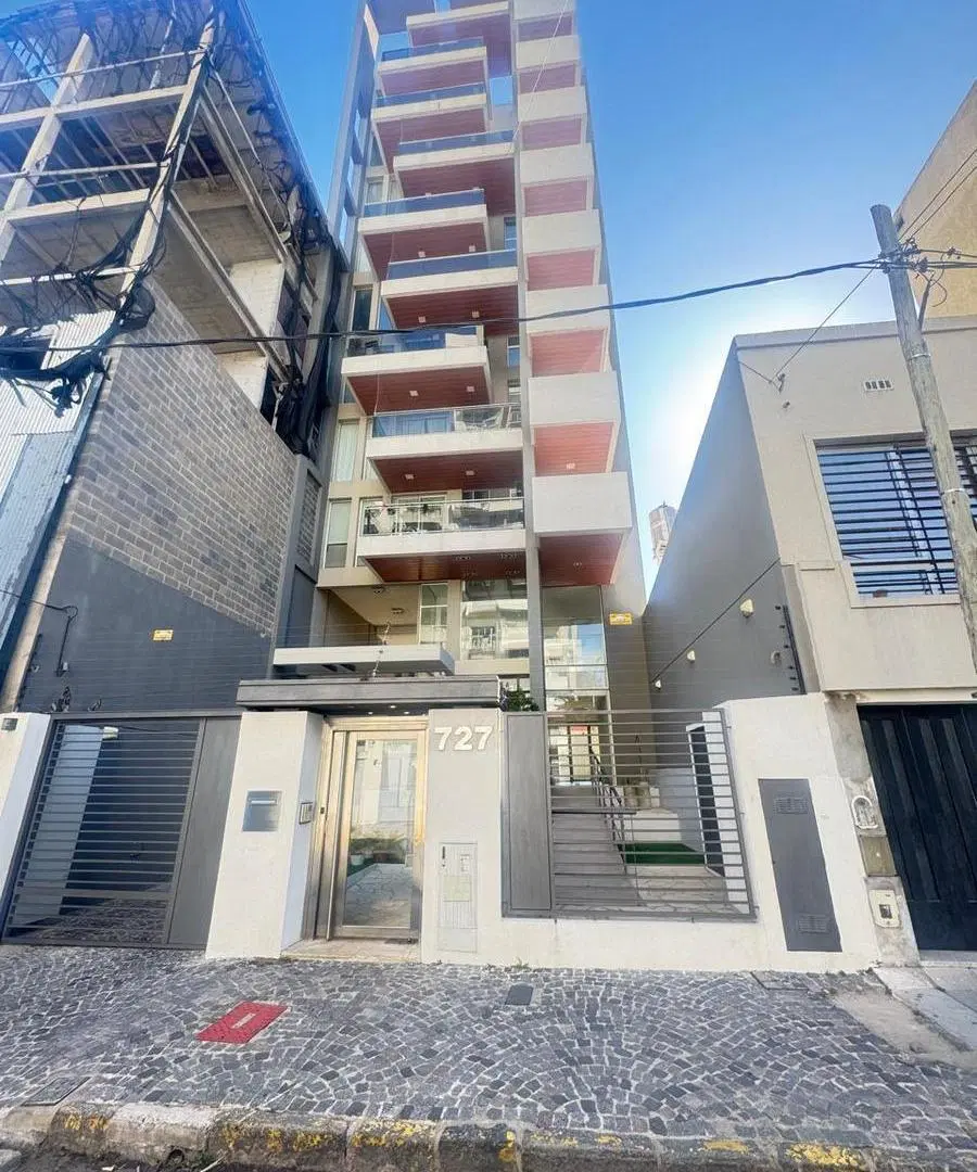 Departamento de 2 ambientes en venta o alquiler en Quilmes centro. 3