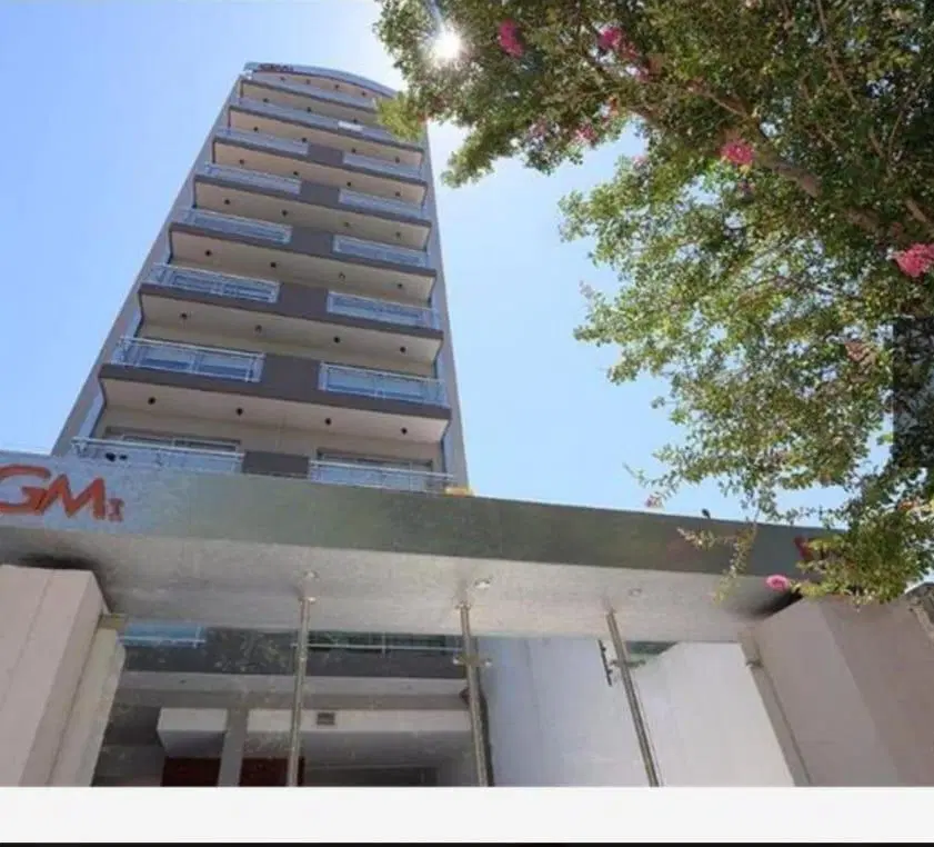 Departamento de 2 ambientes en Quilmes. Excelente estado. 2