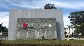 Foto de ESPECTACULAR LOTE EN ESQUINA EN HUDSON PARK, imagen 2