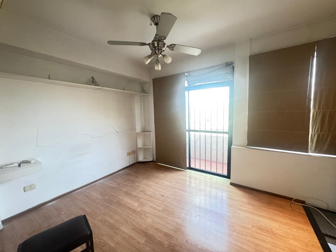 Foto de Departamento en alquiler en Bernal Oeste, imagen 2