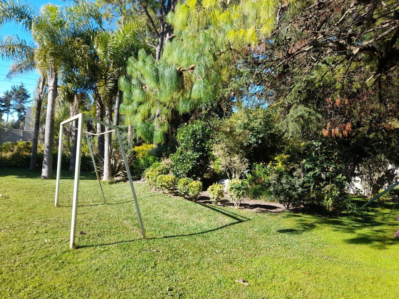 Foto de ESPECTACULAR CASA QUINTA SOBRE 2 AMPLIOS LOTES EL PATO, imagen 1