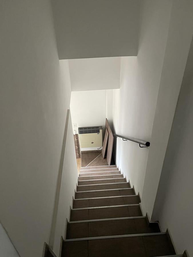 Foto de Triplex 2amb con cochera y patio en Ezpeleta, imagen 3
