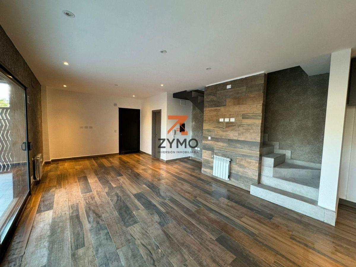 Foto de Venta Duplex 2 - 3 Dom . 3 Baños. Complejo cerrado, imagen 2